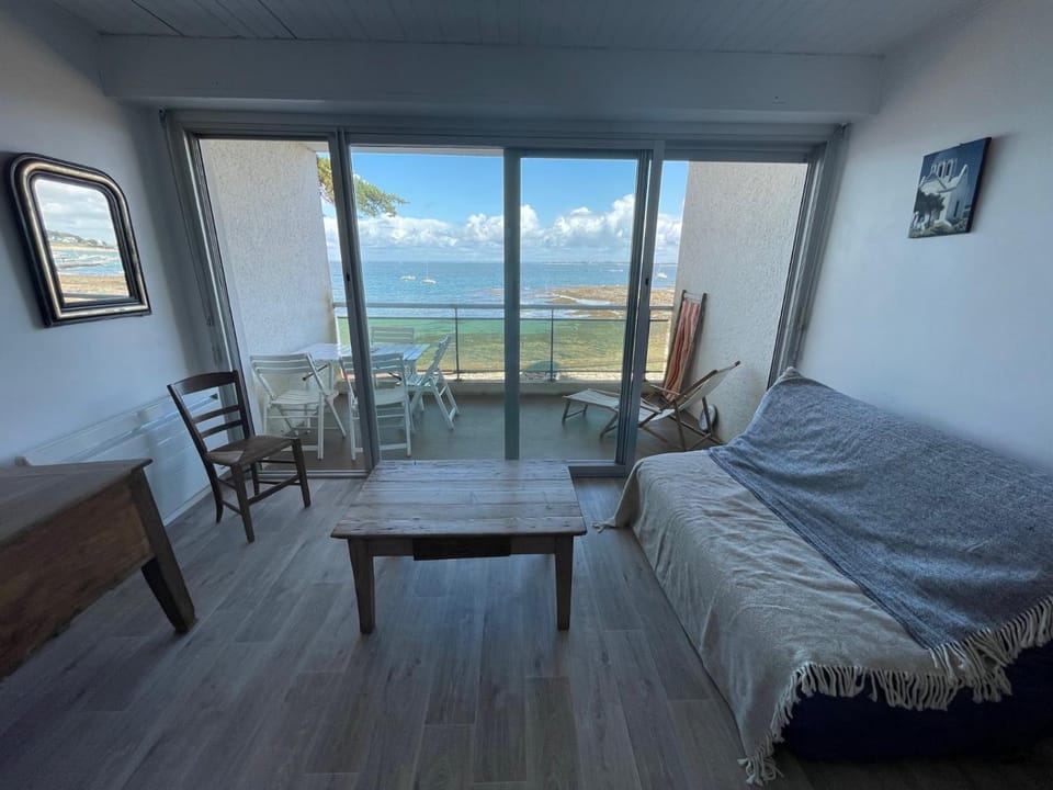 View (from property/room), Seating area, Sea view