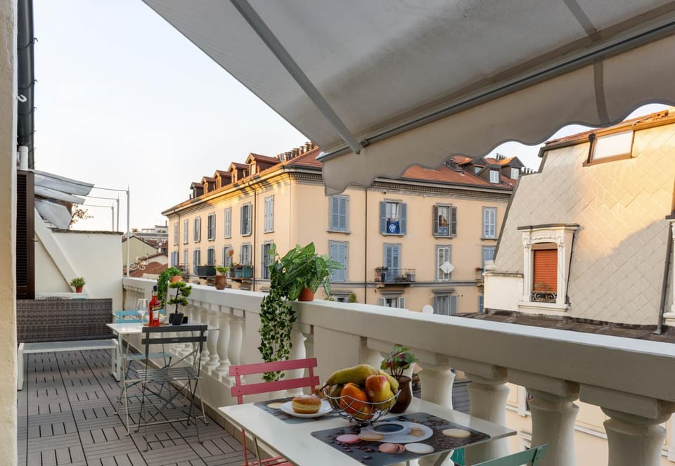 Balcony/Terrace, City view