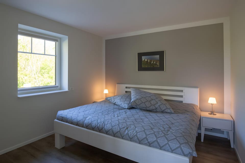Living room, Bedroom