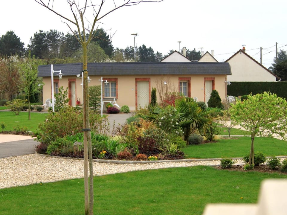 Logis Hôtel Restaurant Le Clos du Vigneron Hotel in Centre-Val de Loire