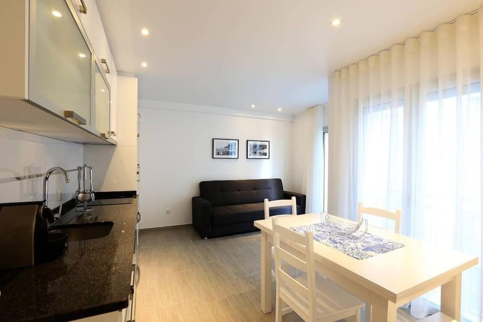 Kitchen or kitchenette, Living room, Dining area, stove