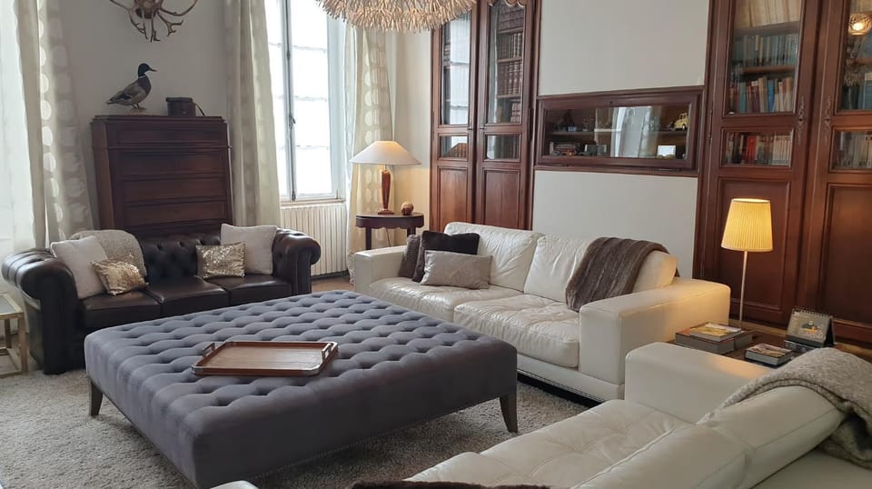 Communal lounge/ TV room, Living room