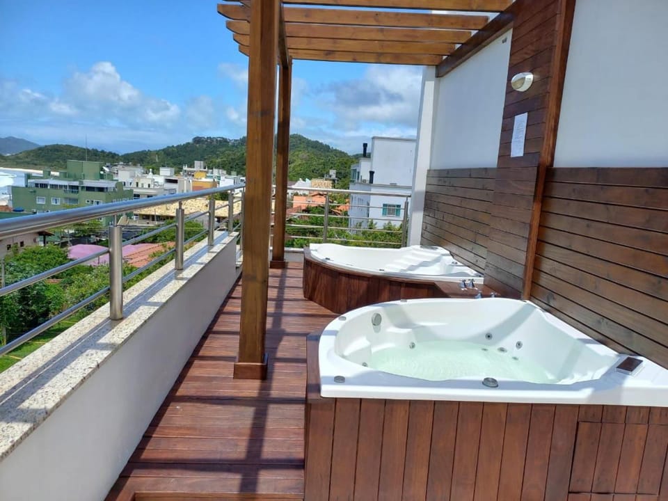 Hot Tub, Balcony/Terrace, Sea view