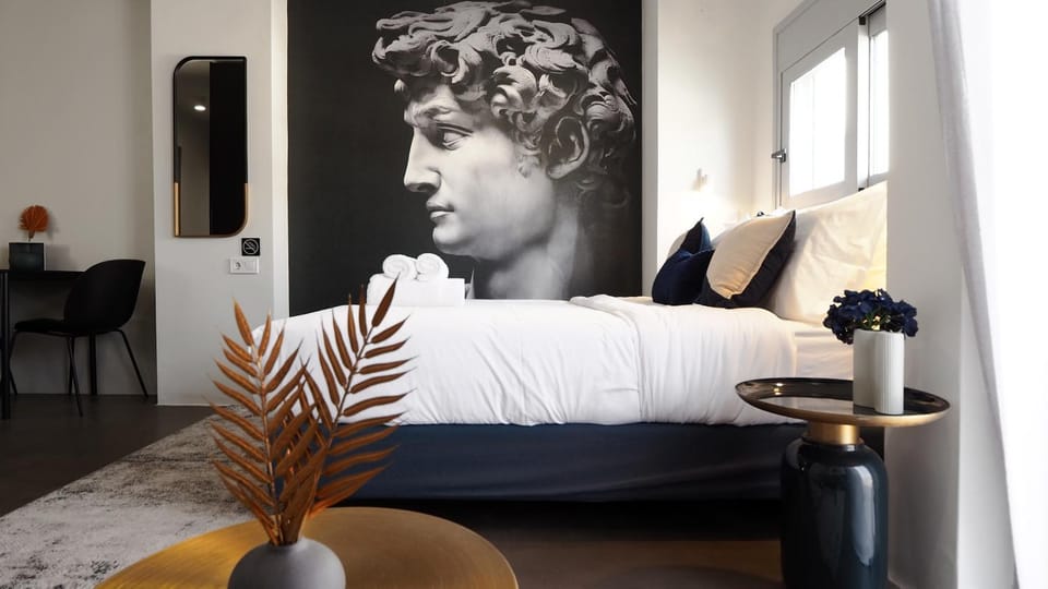 The Solon House-Self check-in Hotel in Athens