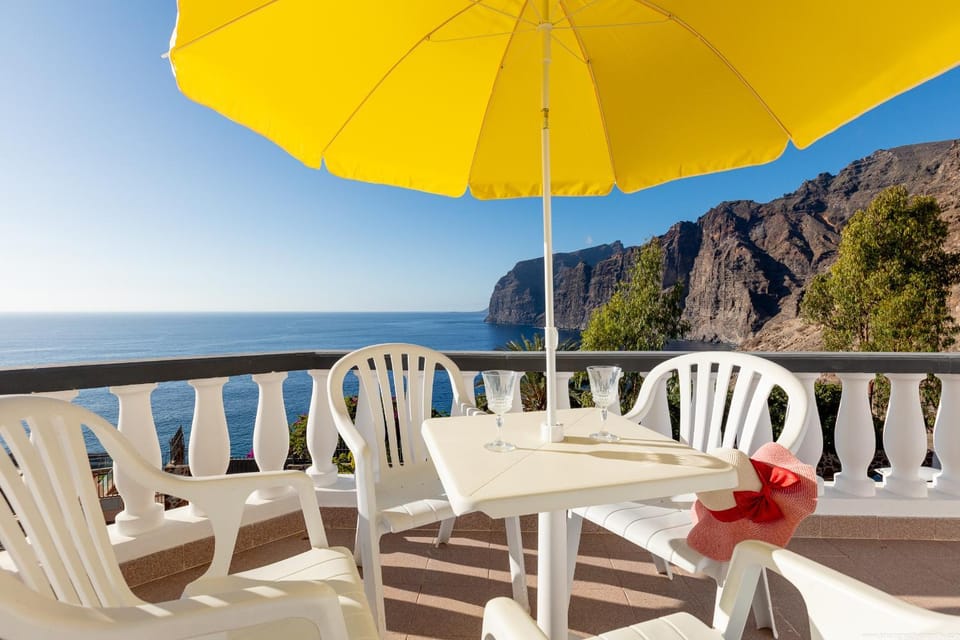 Balcony/Terrace, Seating area, Mountain view, Sea view