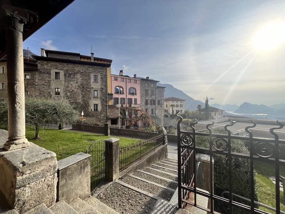Neighbourhood, City view