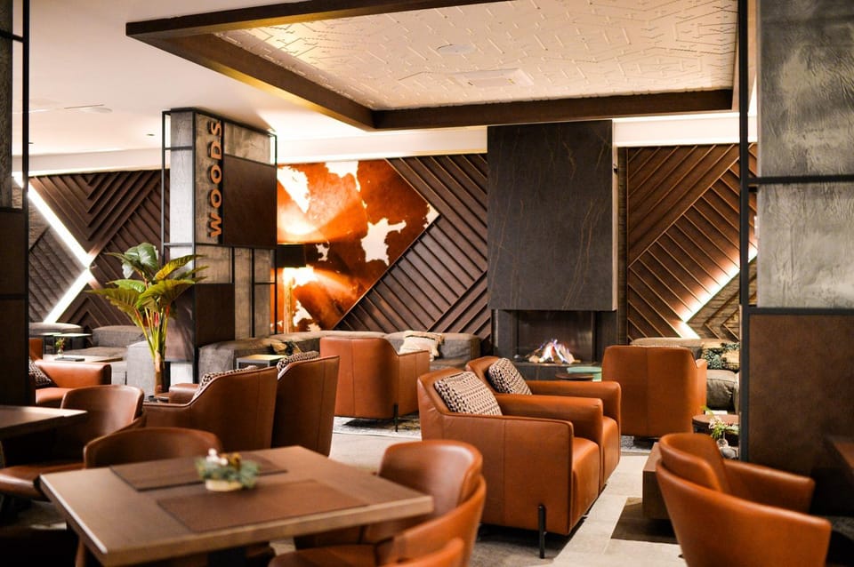 Communal lounge/ TV room, Lounge or bar