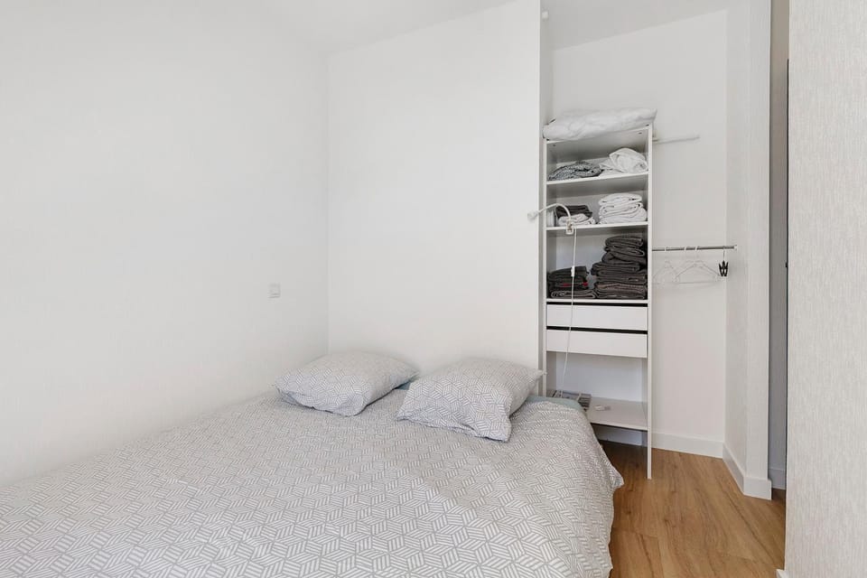 Living room, Bedroom