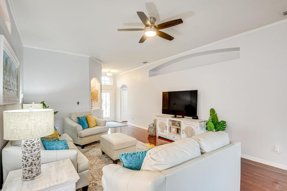 On-Site Canal Access: Luxe Home in Palm Coast! House in Palm Coast