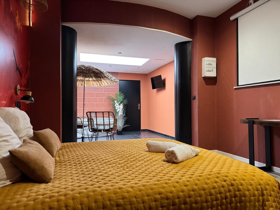 Safari Sunset Apartment in Hauts-de-France