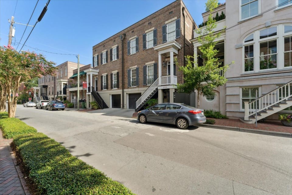 308 W Taylor Street Garden Apartment in Savannah