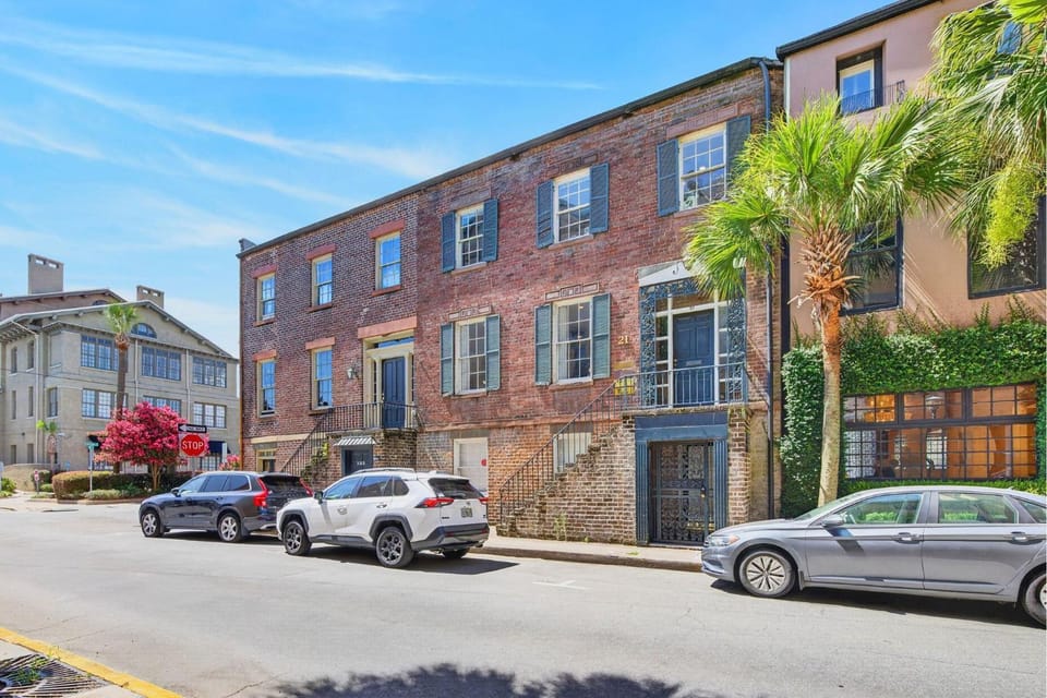 23 E York Street Unit 1 Apartment in Savannah