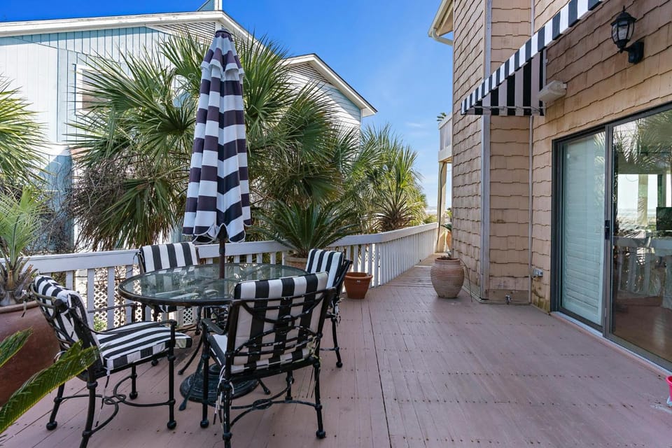 Relaxing Beach Front Home House in Tybee Island