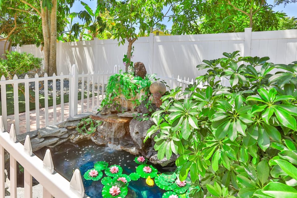 Garden, Garden view