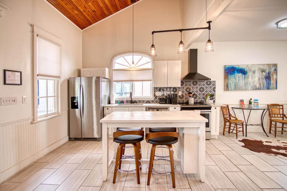 Gardens of Barons Creek - UNIT C Apartment in Fredericksburg