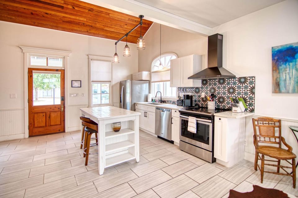 Gardens of Barons Creek - UNIT C Apartment in Fredericksburg