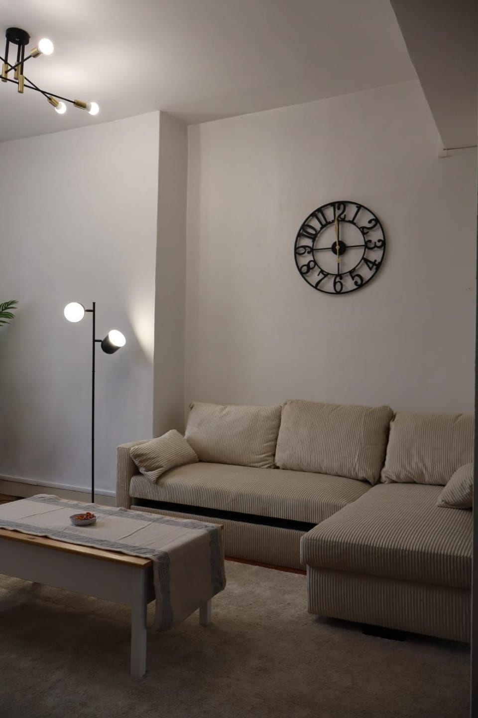 Grand T2 - Rue de la République Apartment in Orléans