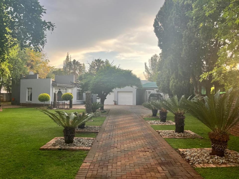 Garden, Garden