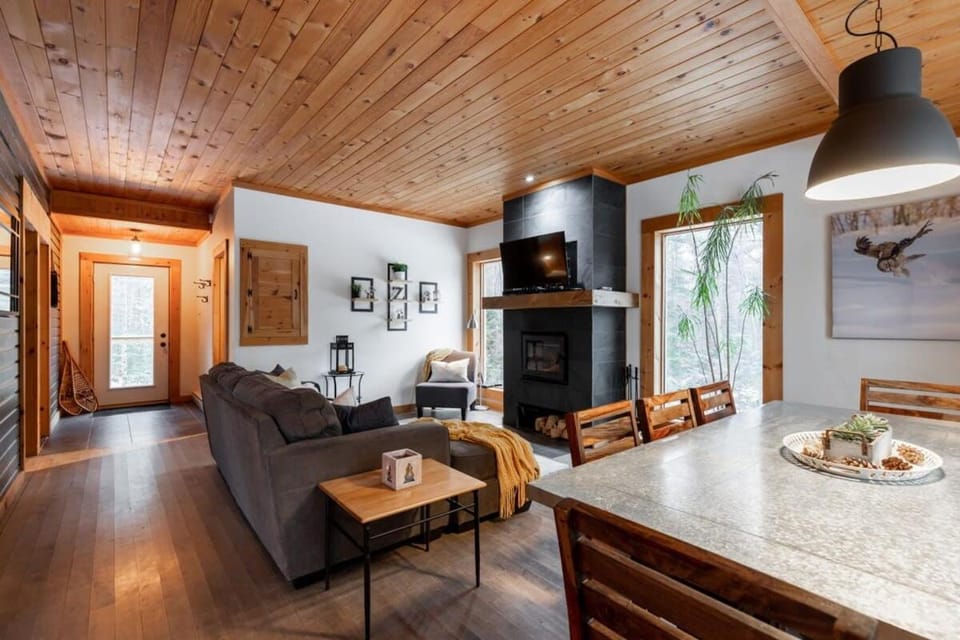 Zazz - For precious moments with family or friends Chalet in Quebec