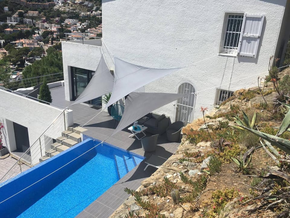Pool view, Swimming pool