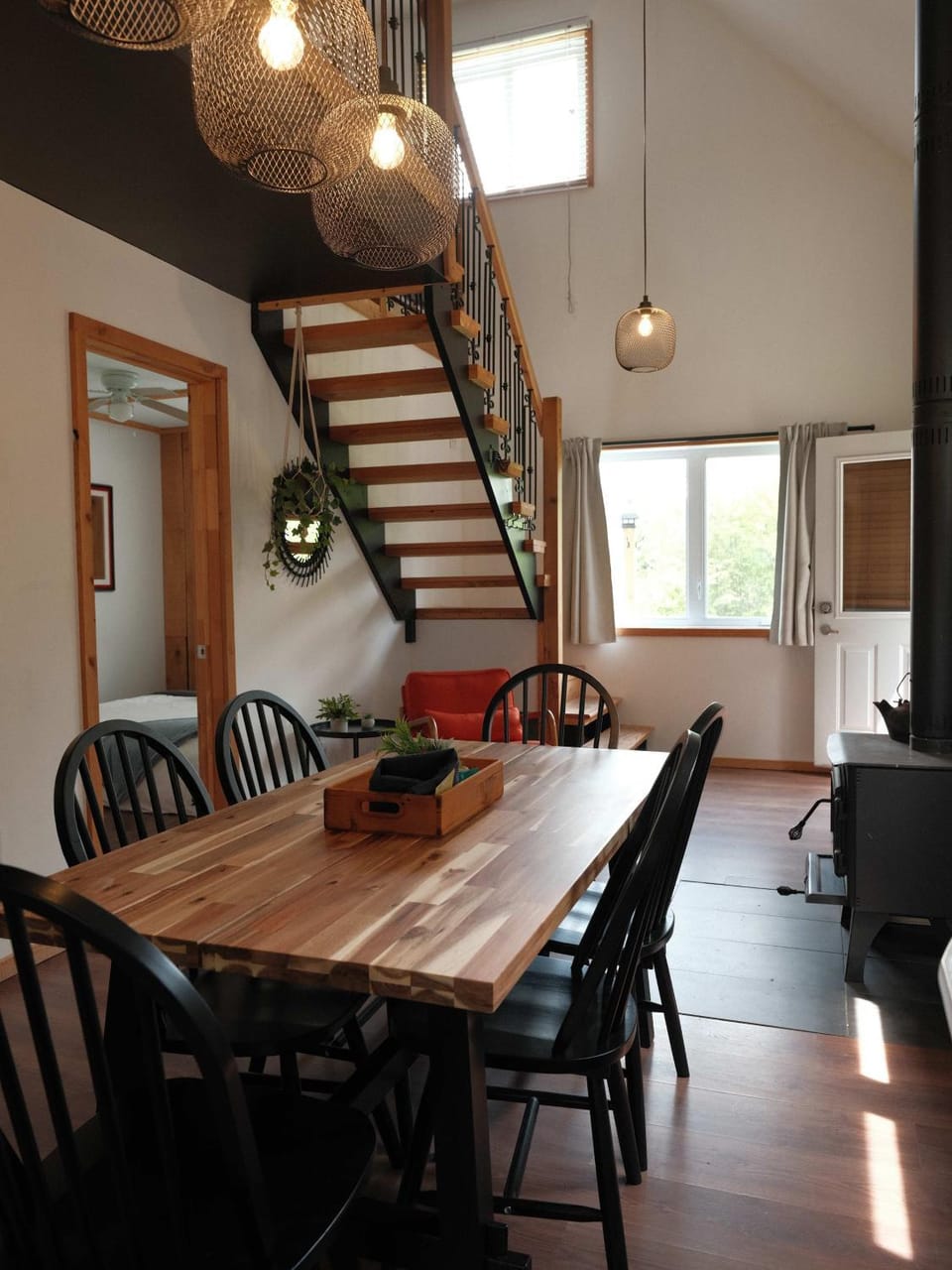 Le Lac Apaisant - Rustic Haven by the Water Chalet in Quebec