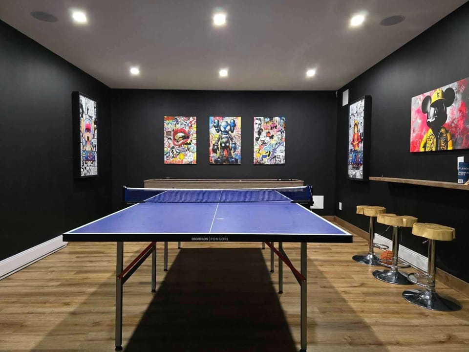 O Sommet -Game room-Spa-sauna-Lake Access Chalet in Quebec