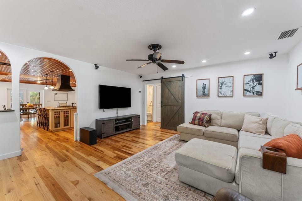 TV and multimedia, Living room