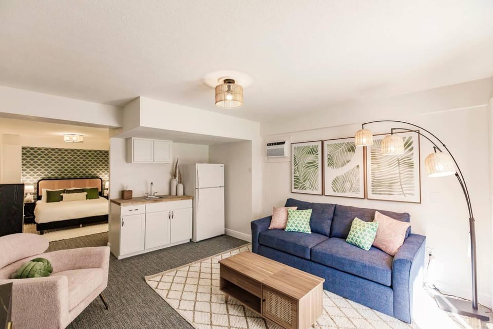 Casa Marco - Heated Pool, Game Room, Mini Golf Villa in Marco Island