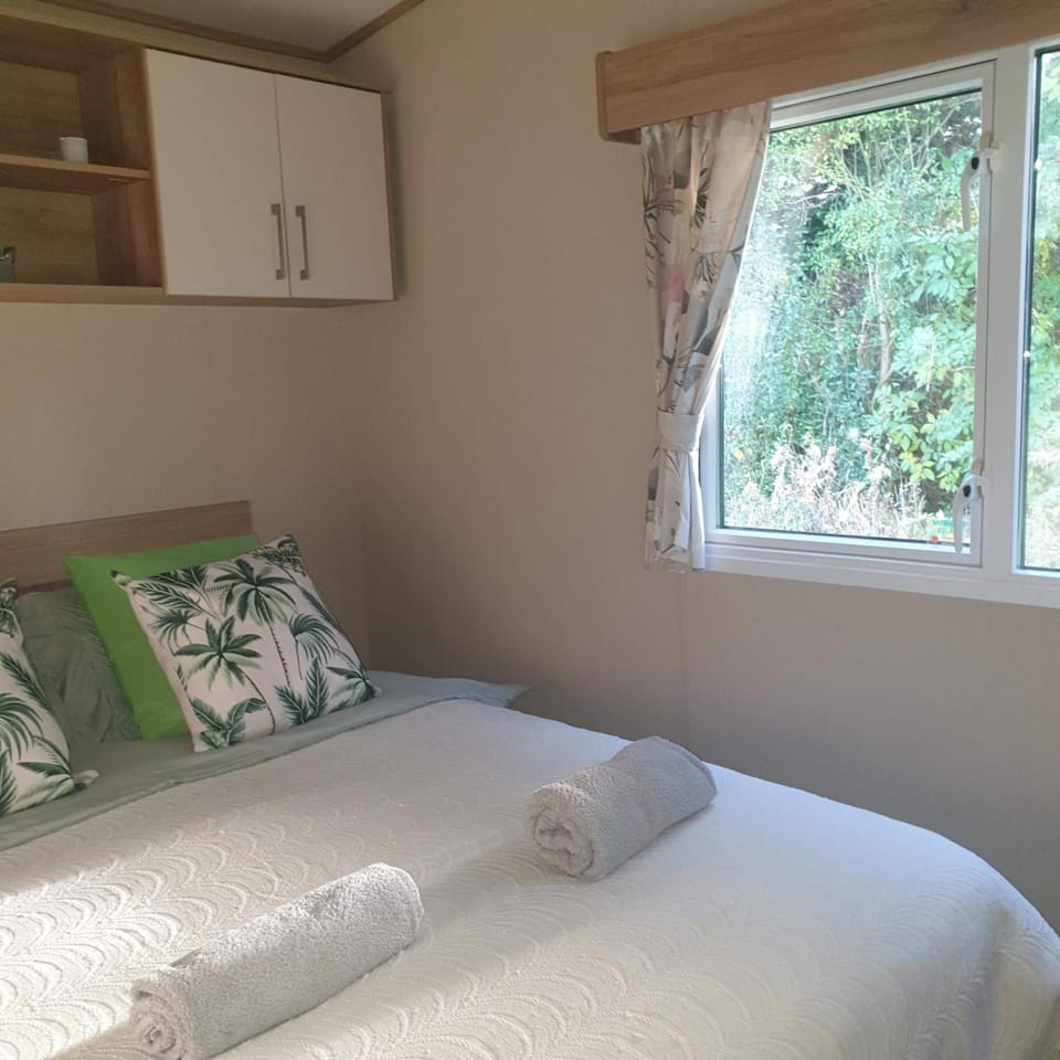 Caravan under the tree, Seton Sands Campground/ 
RV Resort in Scotland