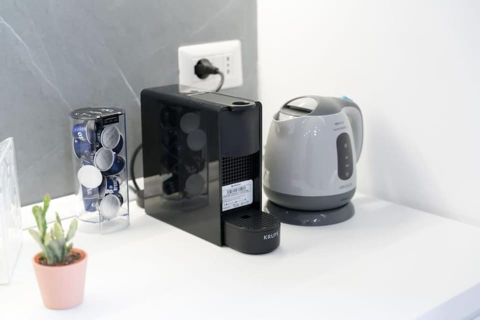 Coffee/tea facilities, Kitchen or kitchenette