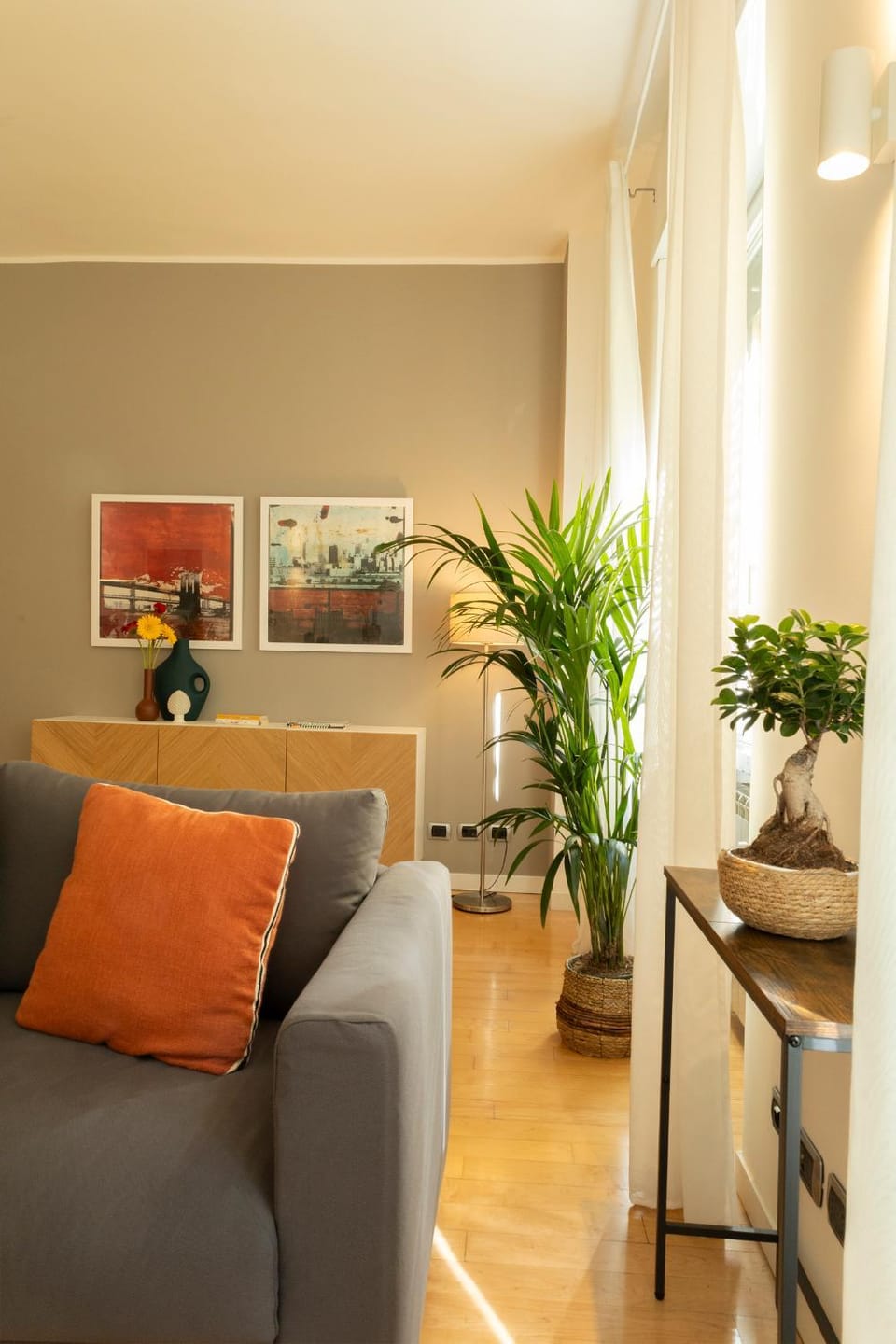 Living room, Seating area