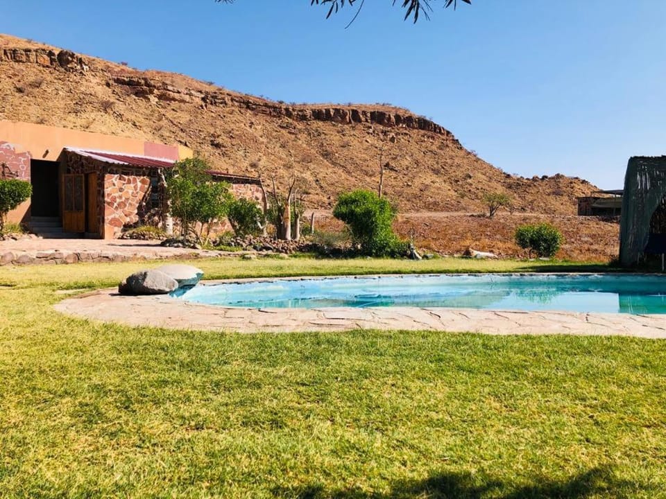 Swimming pool
