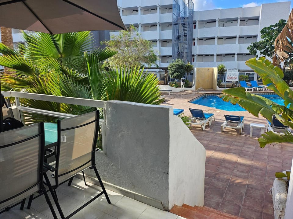 View (from property/room), Balcony/Terrace, Swimming pool