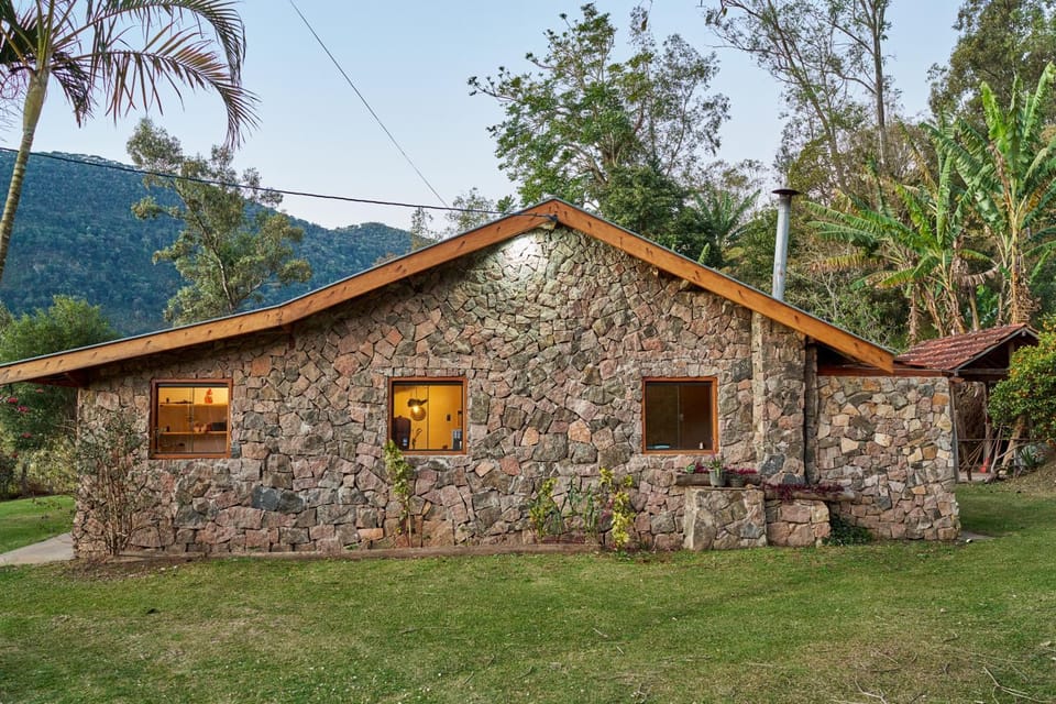 Nawe sua Casa na Montanha - Paiol Grande House in State of São Paulo