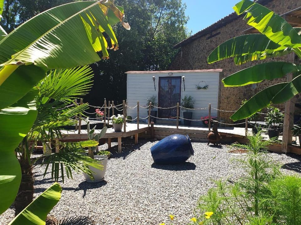 La Maison Ronde Bed and Breakfast in Nouvelle-Aquitaine