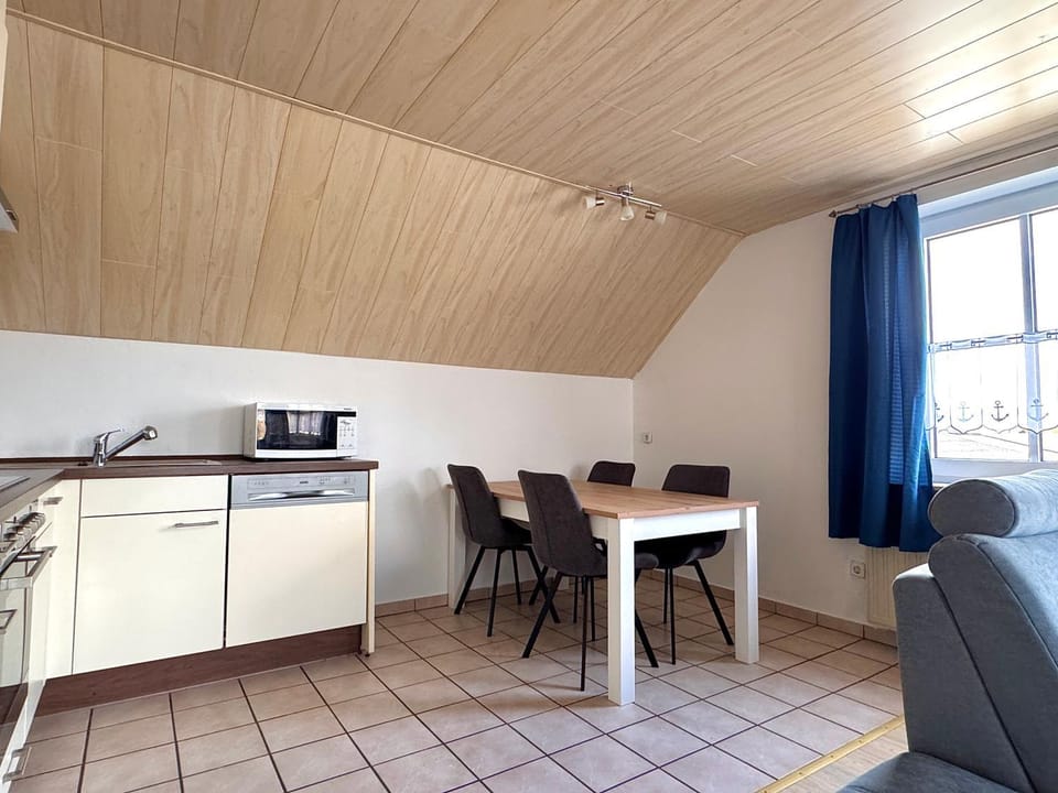 Bensersiel Ferienwohnung Matrose mit Balkon und Garten Apartment in Esens