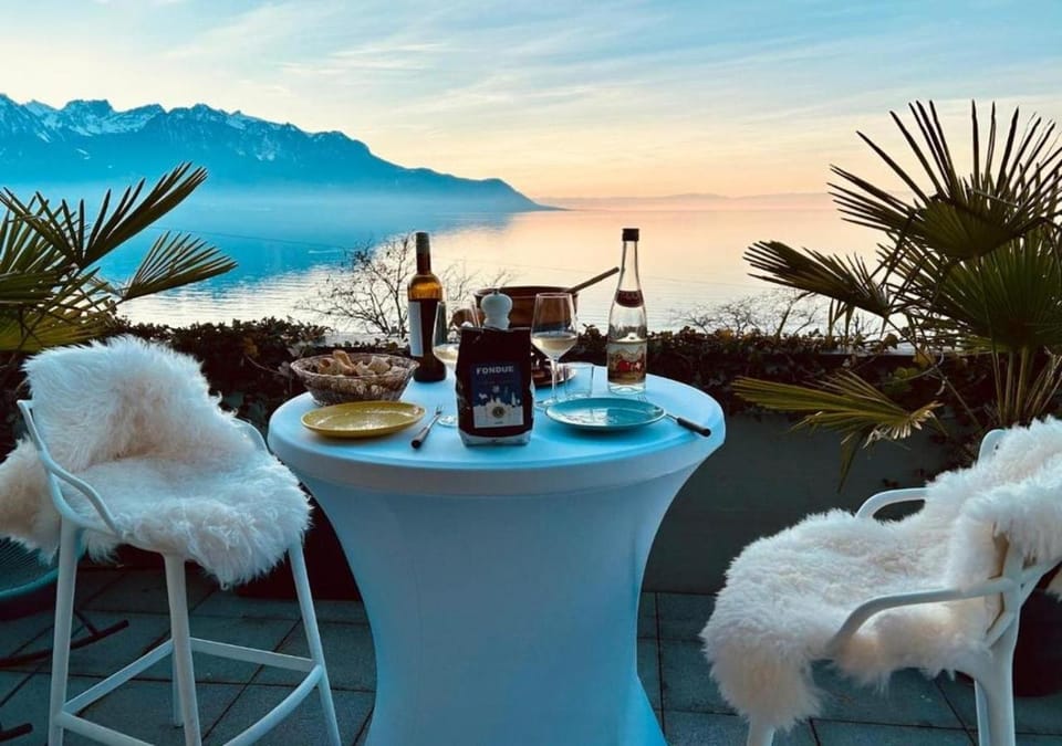 Balcony/Terrace, Balcony/Terrace, Lake view