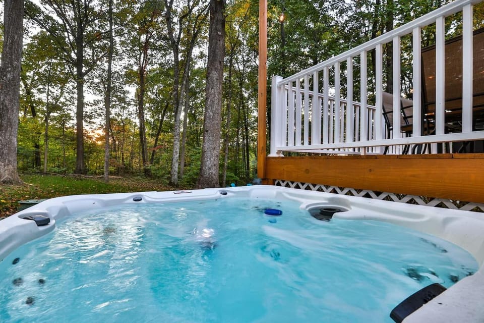 Hot Tub, View (from property/room)
