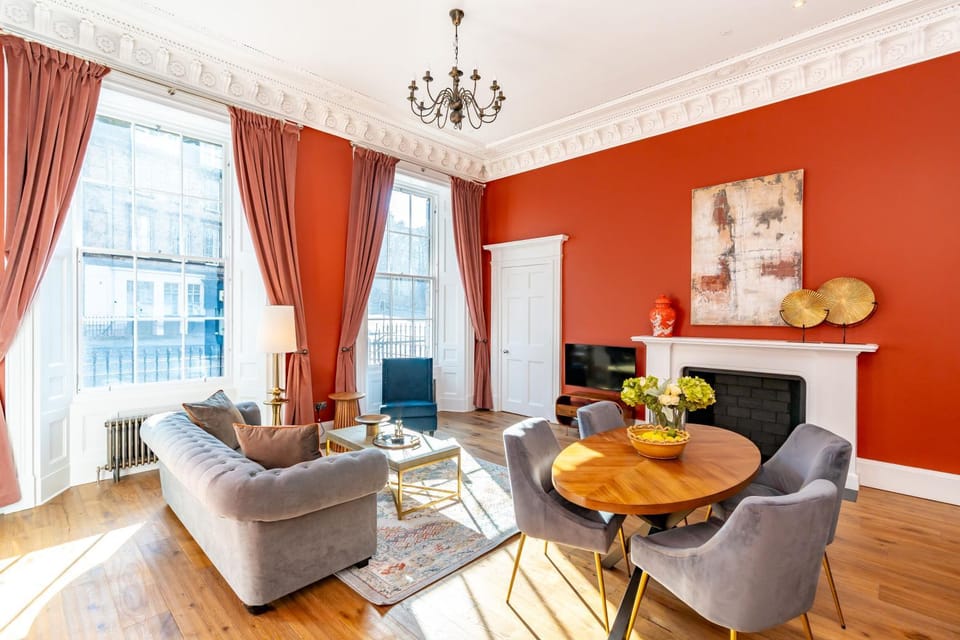 Living room, Seating area