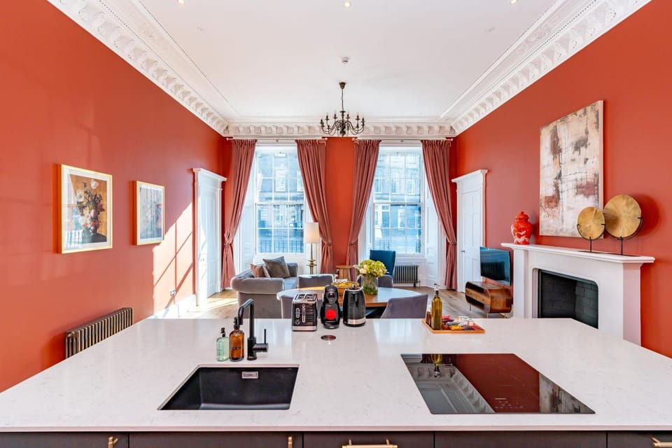 Kitchen or kitchenette, Living room, Seating area