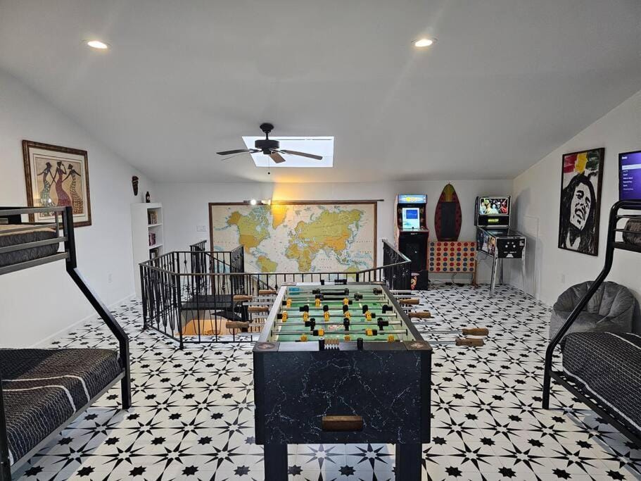 Huge Waterfront Family Home House in Jersey Shore