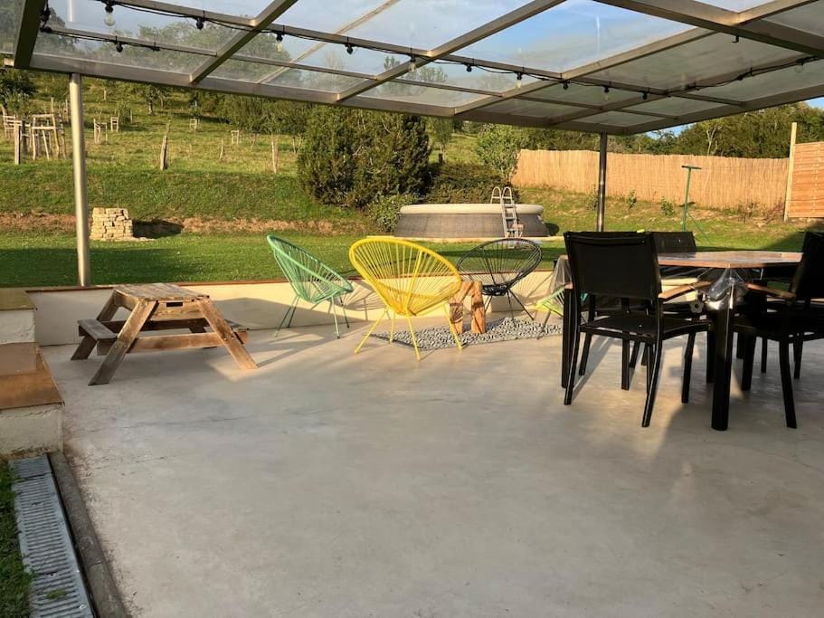 Patio, Garden, Balcony/Terrace