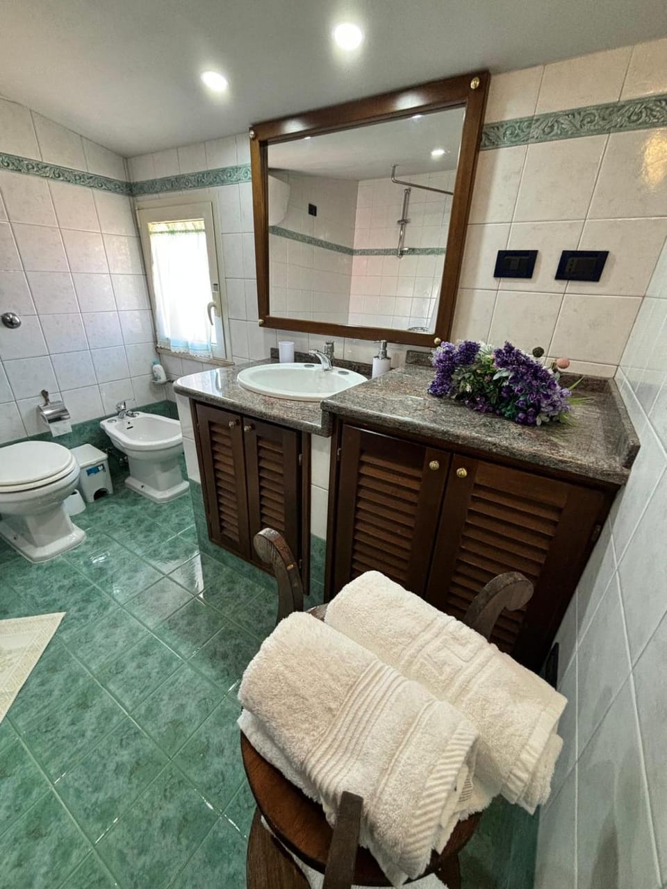 Shower, Bathroom, bidet