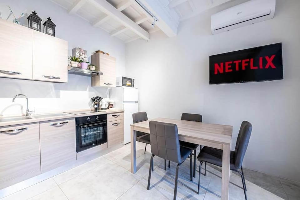 Central Loft - Ponte Vecchio Apartment in Florence