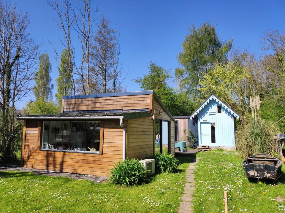 Cabane bleue des Hortillonnages House in Amiens