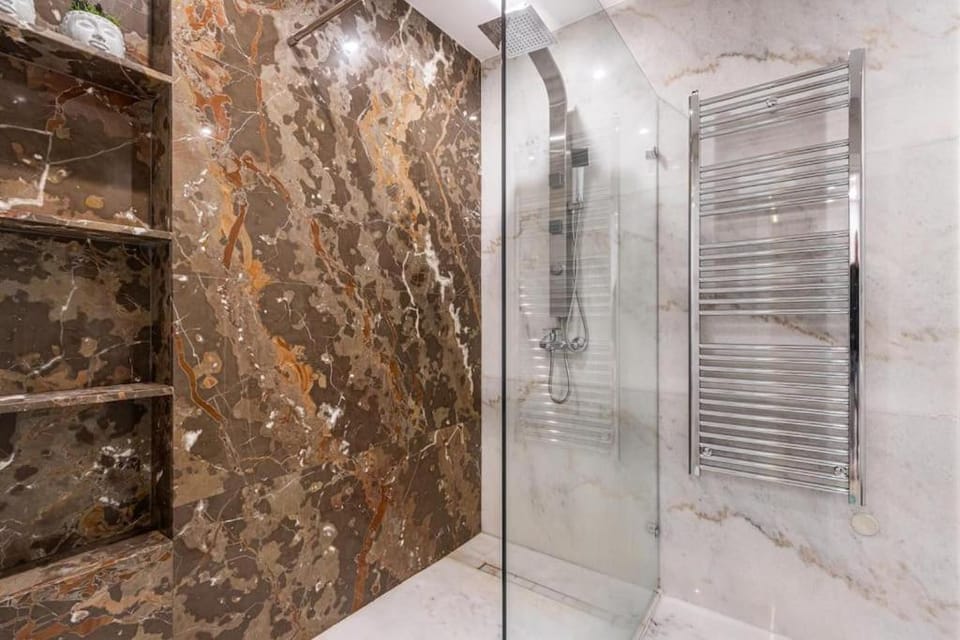 Stunning Luxury 3 Bedroom Apartment Apartment in Malta
