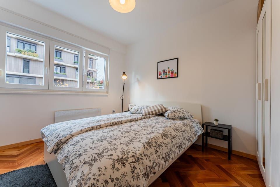 Bed, Photo of the whole room, Bedroom, wardrobe
