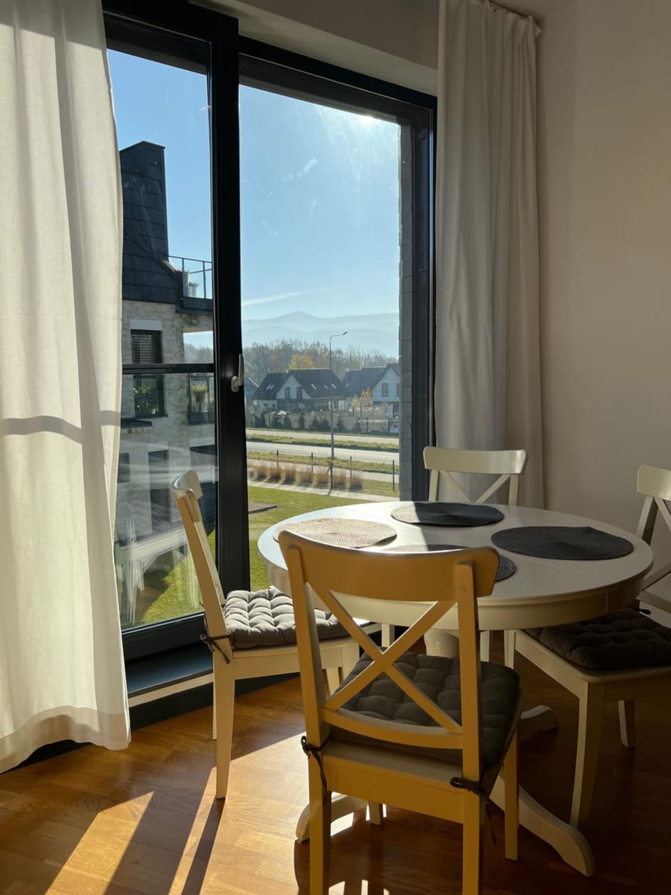 Day, View (from property/room), Balcony/Terrace, Living room, Seating area, Dining area