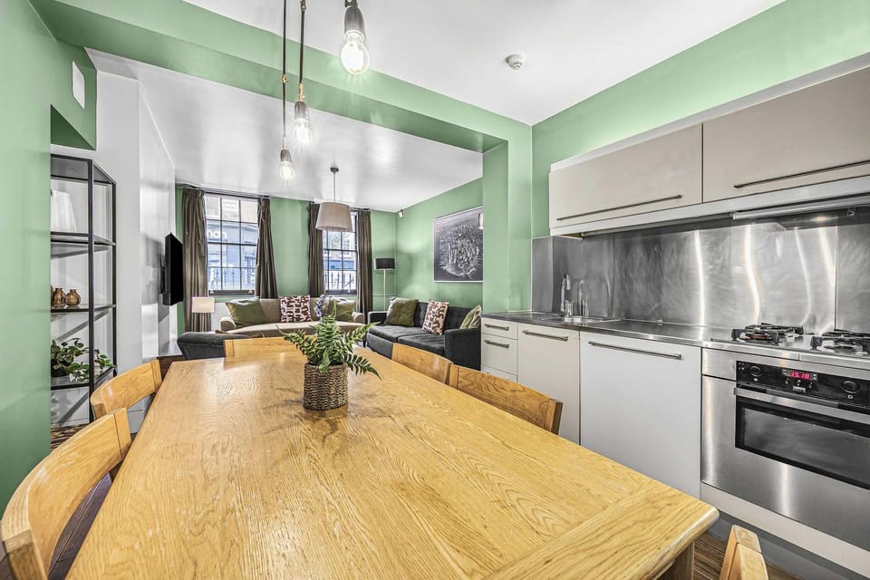 Spacious Fitzrovia 2-Bed Duplex - Sleeps 6 Apartment in London Borough of Islington