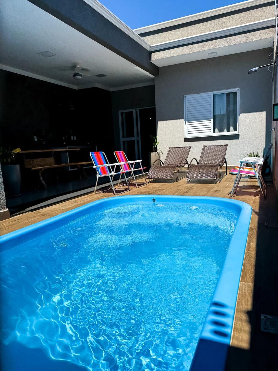 Swimming pool, sunbed